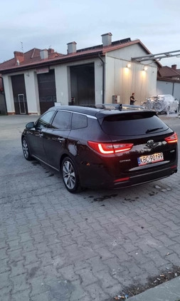 Kia Optima cena 72000 przebieg: 153000, rok produkcji 2017 z Radymno małe 191